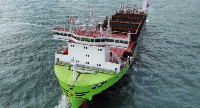 තවත් බොරතෙල් නෞකාවක් හෙට දිවයිනට